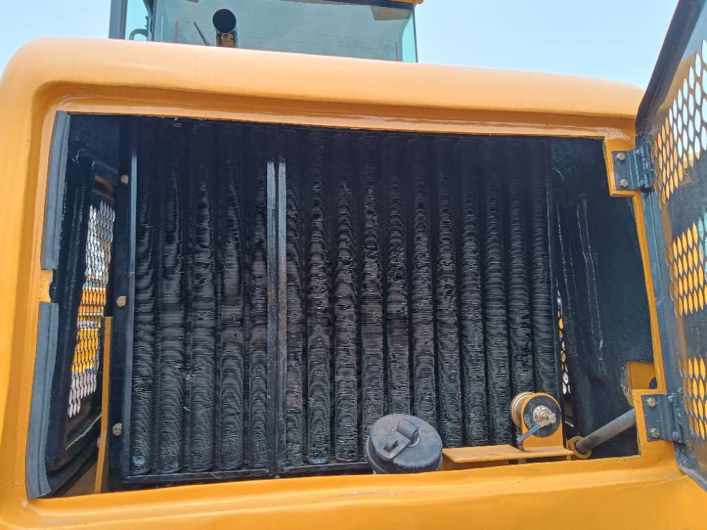 Wheel loader Liugong 835: picture 8
