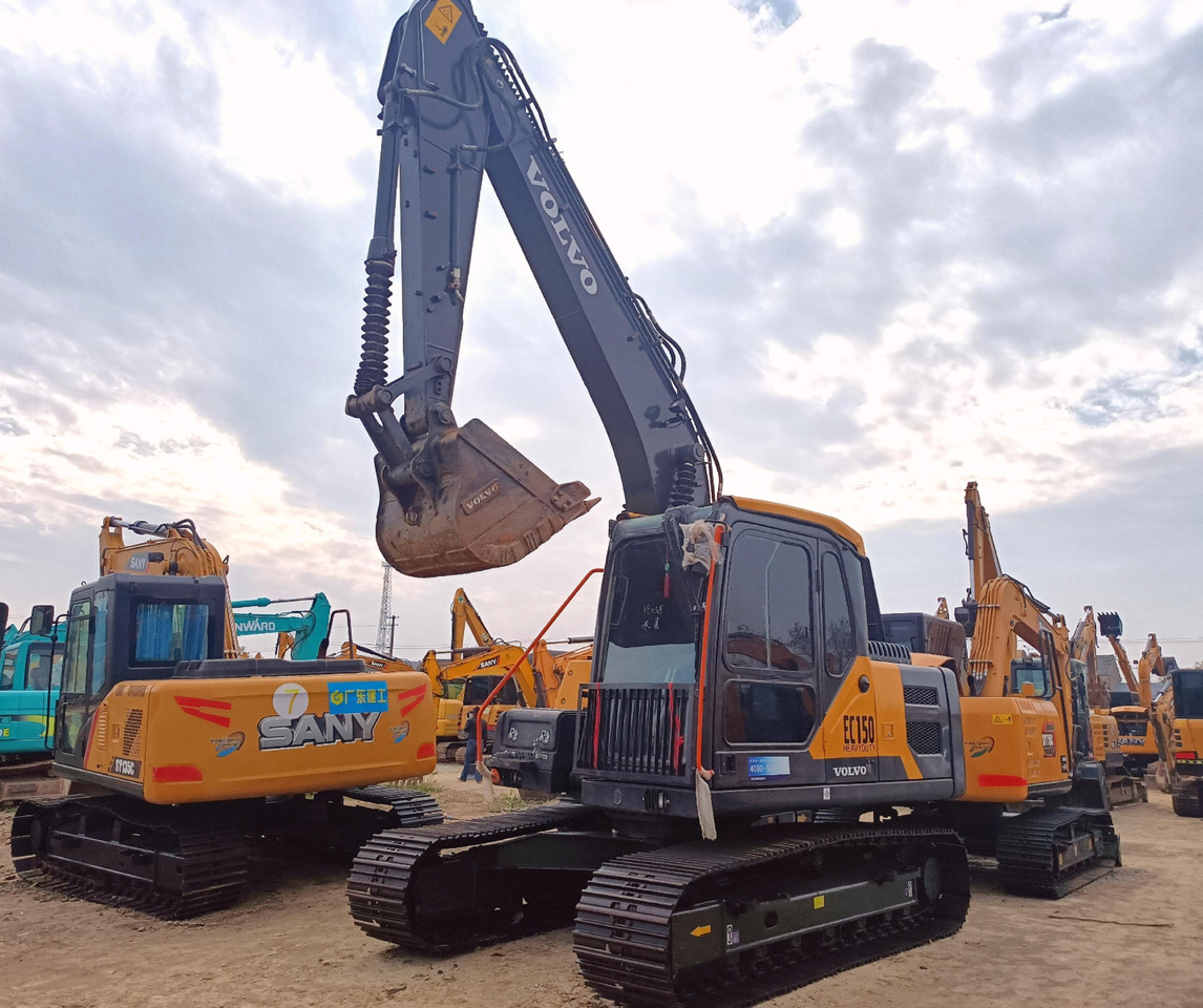 VOLVO EC150 - Mini excavator: picture 1 VOLVO EC150 - Mini excavator: picture 1