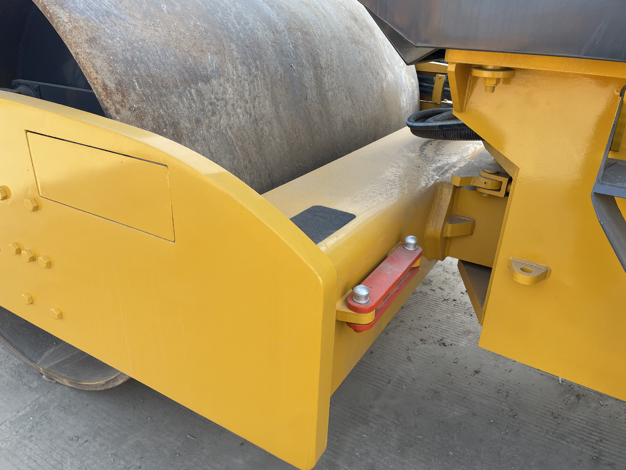 Compactor XCMG XS223J: picture 8