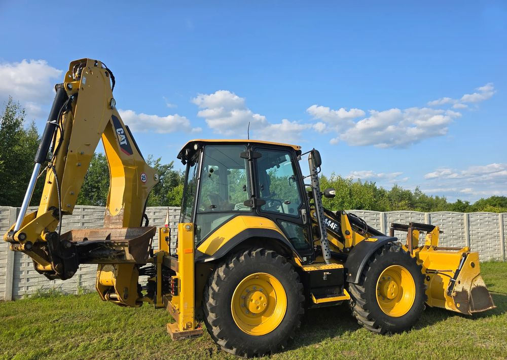 Backhoe loader Caterpillar: picture 7