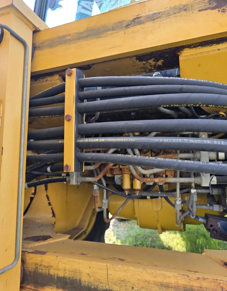 Backhoe loader Caterpillar: picture 15