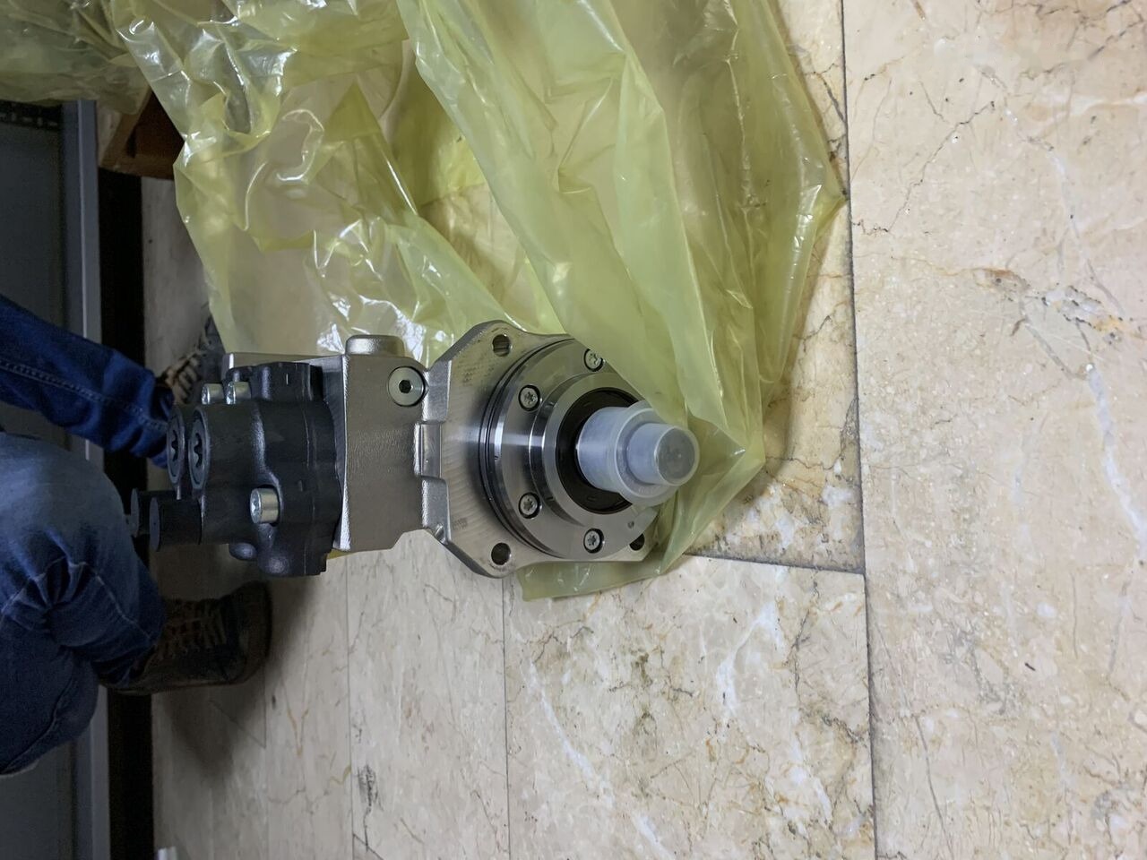 Bosch 0455020260 Mercedes-Benz 2017-2020 - Fuel pump for Truck: picture 4 Bosch 0455020260 Mercedes-Benz 2017-2020 - Fuel pump for Truck: picture 4
