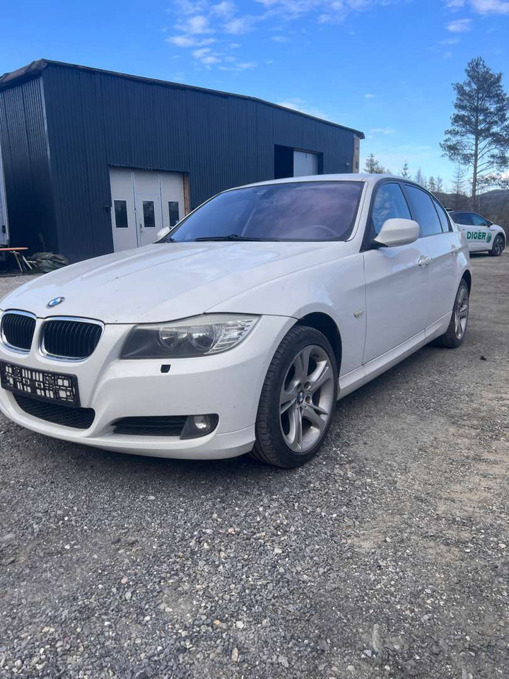 2009 BMW 316i Facelift (se mangellapp) - rep.-objekt - Car: picture 2 2009 BMW 316i Facelift (se mangellapp) - rep.-objekt - Car: picture 2