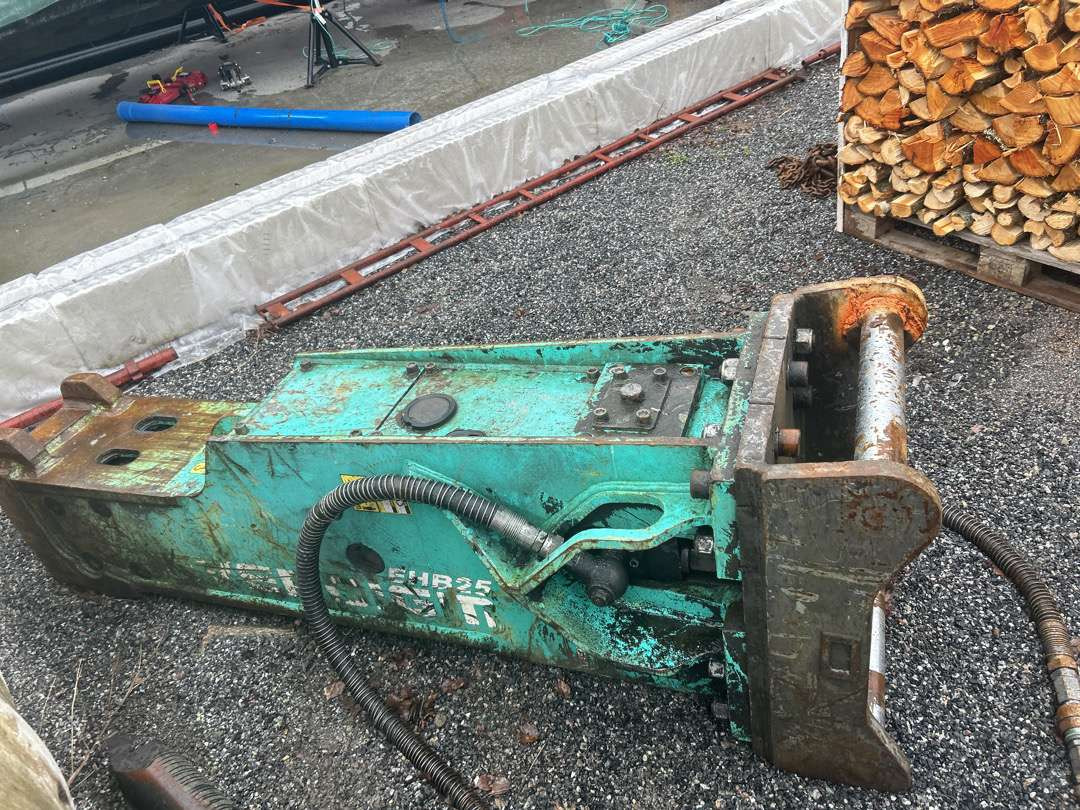 2013 Pigghammer Everdigm EHB 25 - Attachment for Construction machinery: picture 2 2013 Pigghammer Everdigm EHB 25 - Attachment for Construction machinery: picture 2