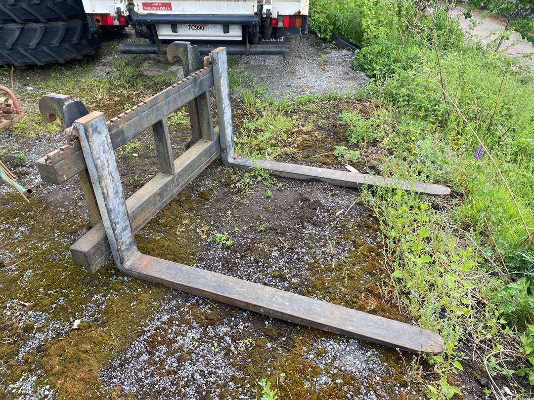 Thorens 5T Pallegaffel - Attachment: picture 1 Thorens 5T Pallegaffel - Attachment: picture 1