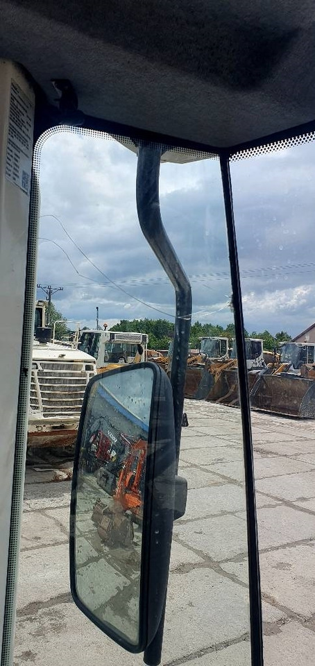 Wheel loader Liebherr L 550: picture 14