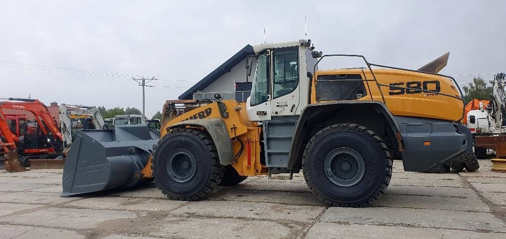 Liebherr L 580 - Wheel loader: picture 2 Liebherr L 580 - Wheel loader: picture 2