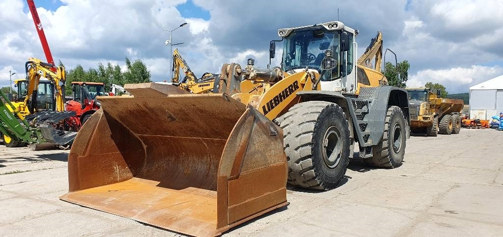 Liebherr L 586 - Wheel loader: picture 1 Liebherr L 586 - Wheel loader: picture 1
