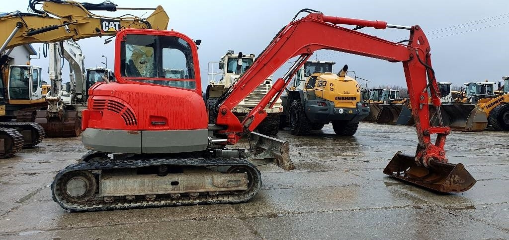 Mini excavator Volvo ECR 88: picture 6