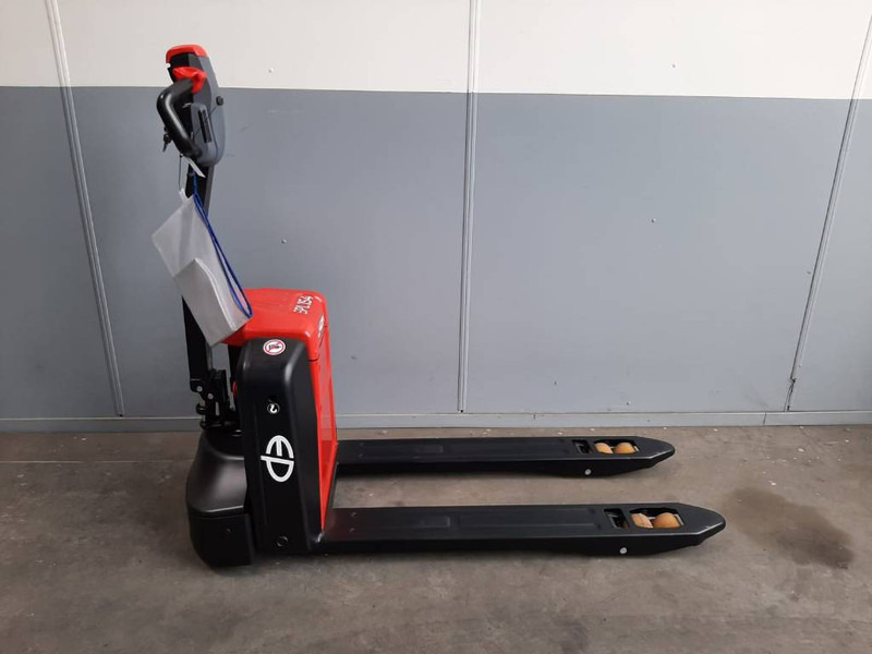 EP Equipment EPL 154 (1500 KG!!) - Pallet truck: picture 4 EP Equipment EPL 154 (1500 KG!!) - Pallet truck: picture 4