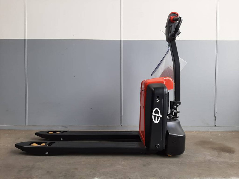 EP Equipment EPL 154 (1500 KG!!) - Pallet truck: picture 3 EP Equipment EPL 154 (1500 KG!!) - Pallet truck: picture 3