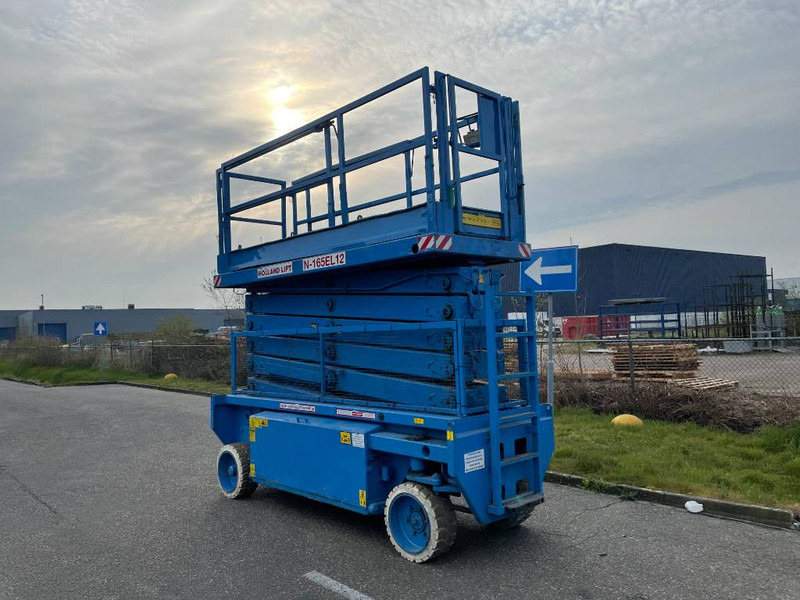 Holland lift N 165 EL 12 | N165EL12 - Scissor lift: picture 3 Holland lift N 165 EL 12 | N165EL12 - Scissor lift: picture 3