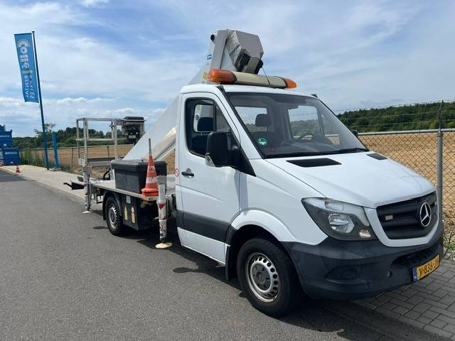 Truck mounted aerial platform Palfinger P 260 B: picture 18