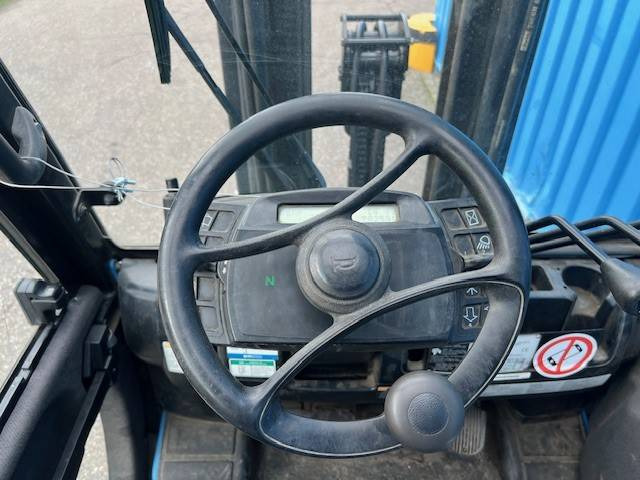 LPG forklift Yale GLP 35 VX | 2015: picture 14
