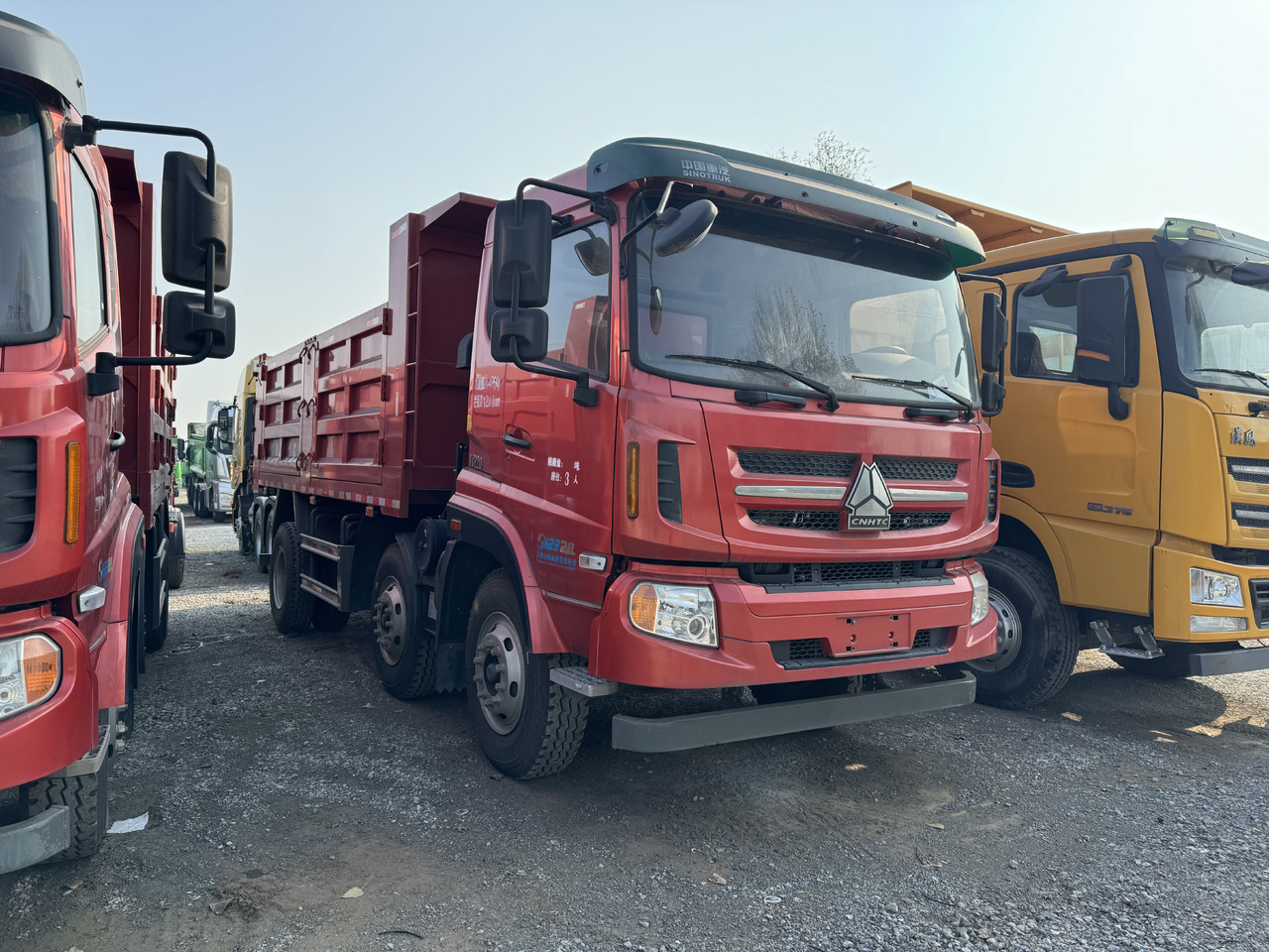 SINOTRUCK HOWO - Tipper: picture 2 SINOTRUCK HOWO - Tipper: picture 2