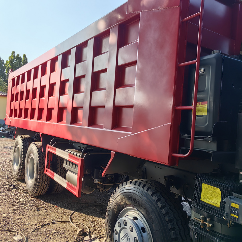 SINOTRUCK HOWO - Tipper: picture 3 SINOTRUCK HOWO - Tipper: picture 3