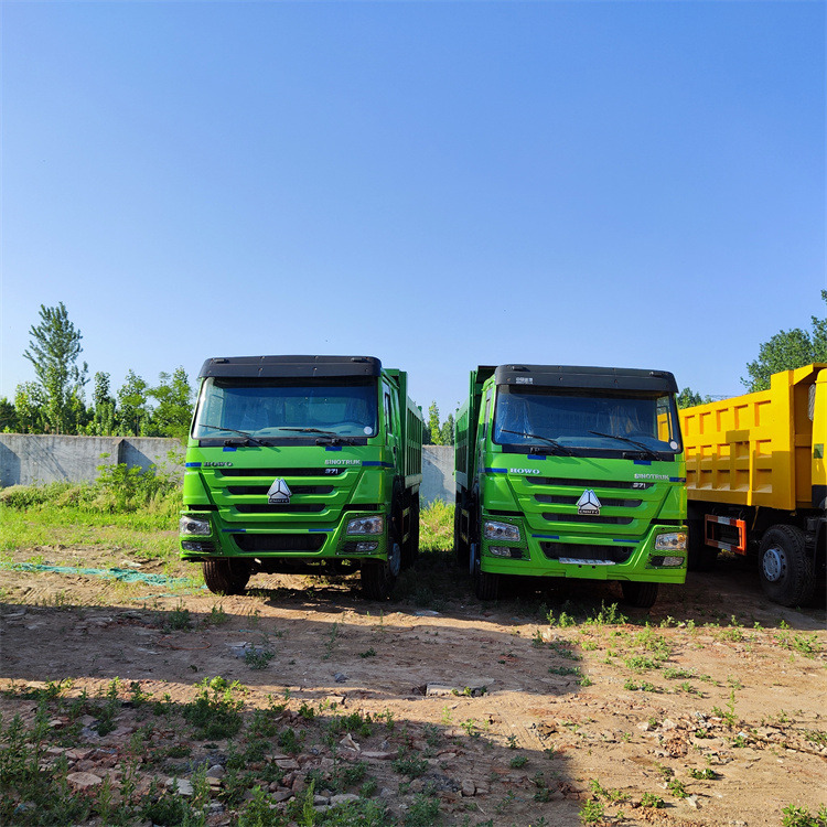 New Tipper for transportation of cement Sinotruck HOWO: picture 7