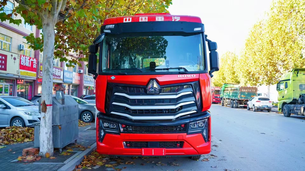 HOWO  - Tractor unit: picture 1 HOWO  - Tractor unit: picture 1