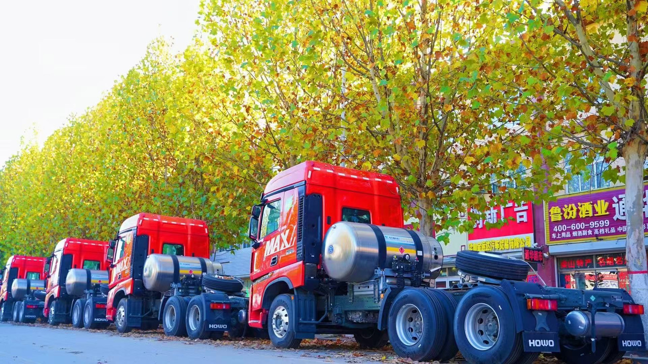 HOWO  - Tractor unit: picture 4 HOWO  - Tractor unit: picture 4