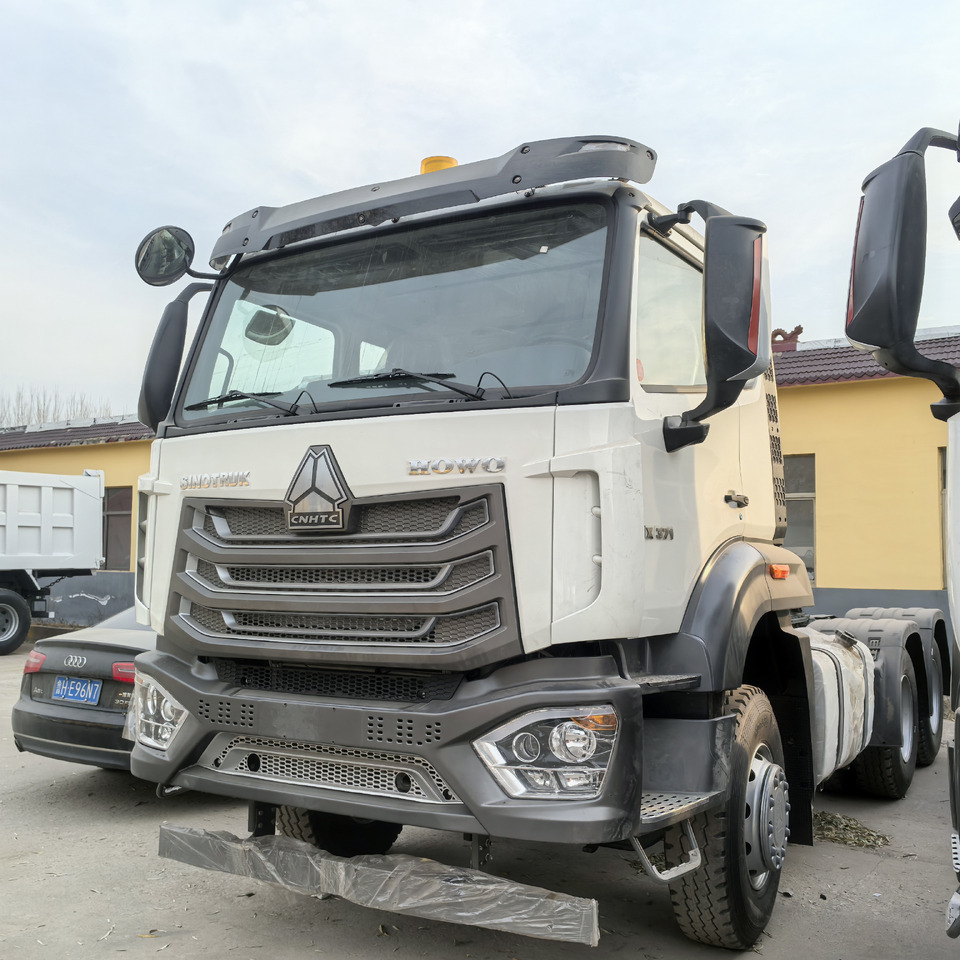 SINOTRUCK HOWO - Tractor unit: picture 1 SINOTRUCK HOWO - Tractor unit: picture 1