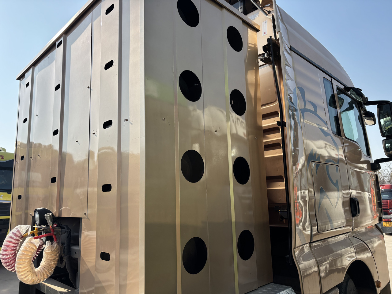 SITRAK C7H - Tractor unit: picture 2 SITRAK C7H - Tractor unit: picture 2