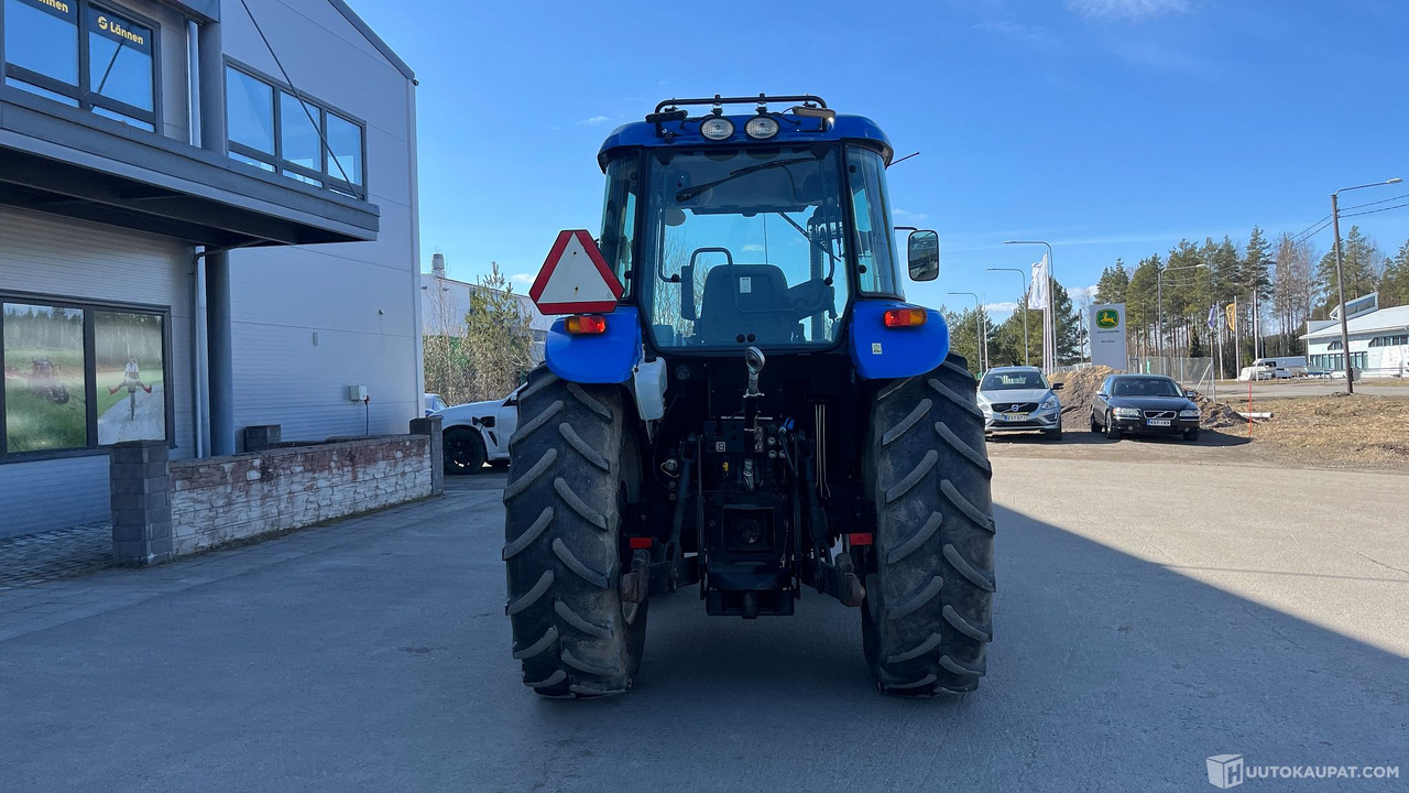 New Holland 5040, 2012, 2 200 h, Kouvola - Agricultural machinery: picture 5 New Holland 5040, 2012, 2 200 h, Kouvola - Agricultural machinery: picture 5