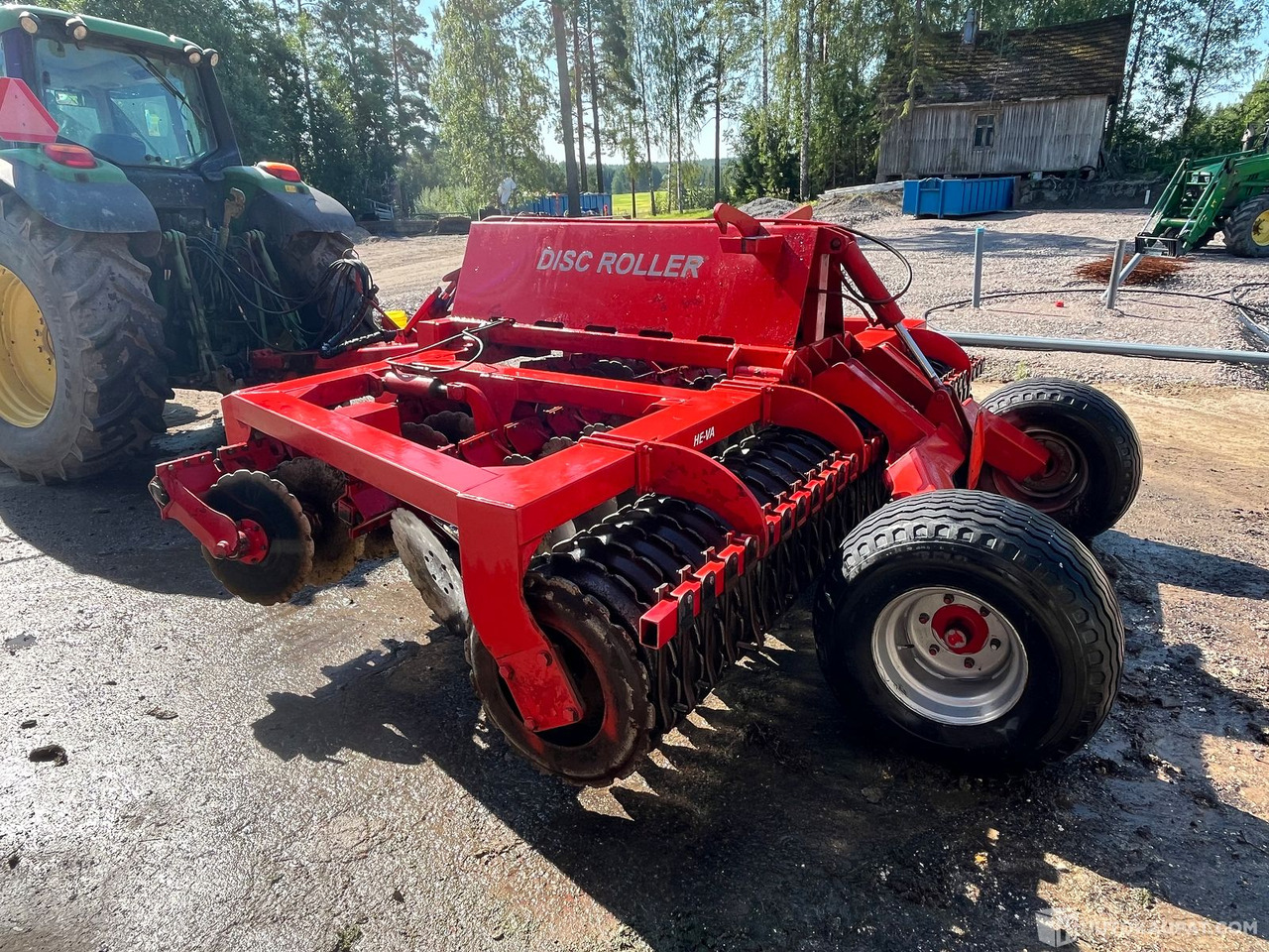 He-Va hydraulisesti nouseva lautasmuokkain, 2005, Sipoo - Disc harrow: picture 3 He-Va hydraulisesti nouseva lautasmuokkain, 2005, Sipoo - Disc harrow: picture 3