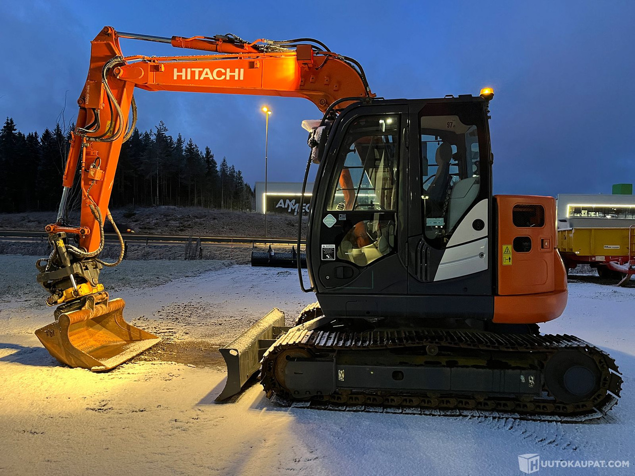 Hitachi ZX85US-5, vm. 2014, 3 kauhaa, Pirkkala - Mini excavator: picture 2 Hitachi ZX85US-5, vm. 2014, 3 kauhaa, Pirkkala - Mini excavator: picture 2