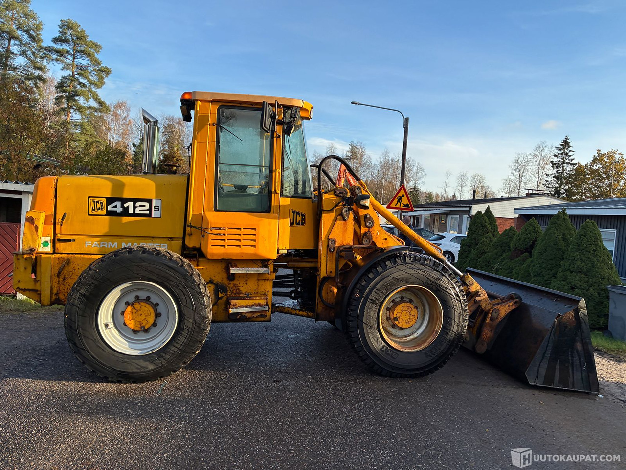 JCB 412, 1999 Pyöräkuormaaja + 3 kauhaa yms, Tuusula - Wheel loader: picture 4 JCB 412, 1999 Pyöräkuormaaja + 3 kauhaa yms, Tuusula - Wheel loader: picture 4