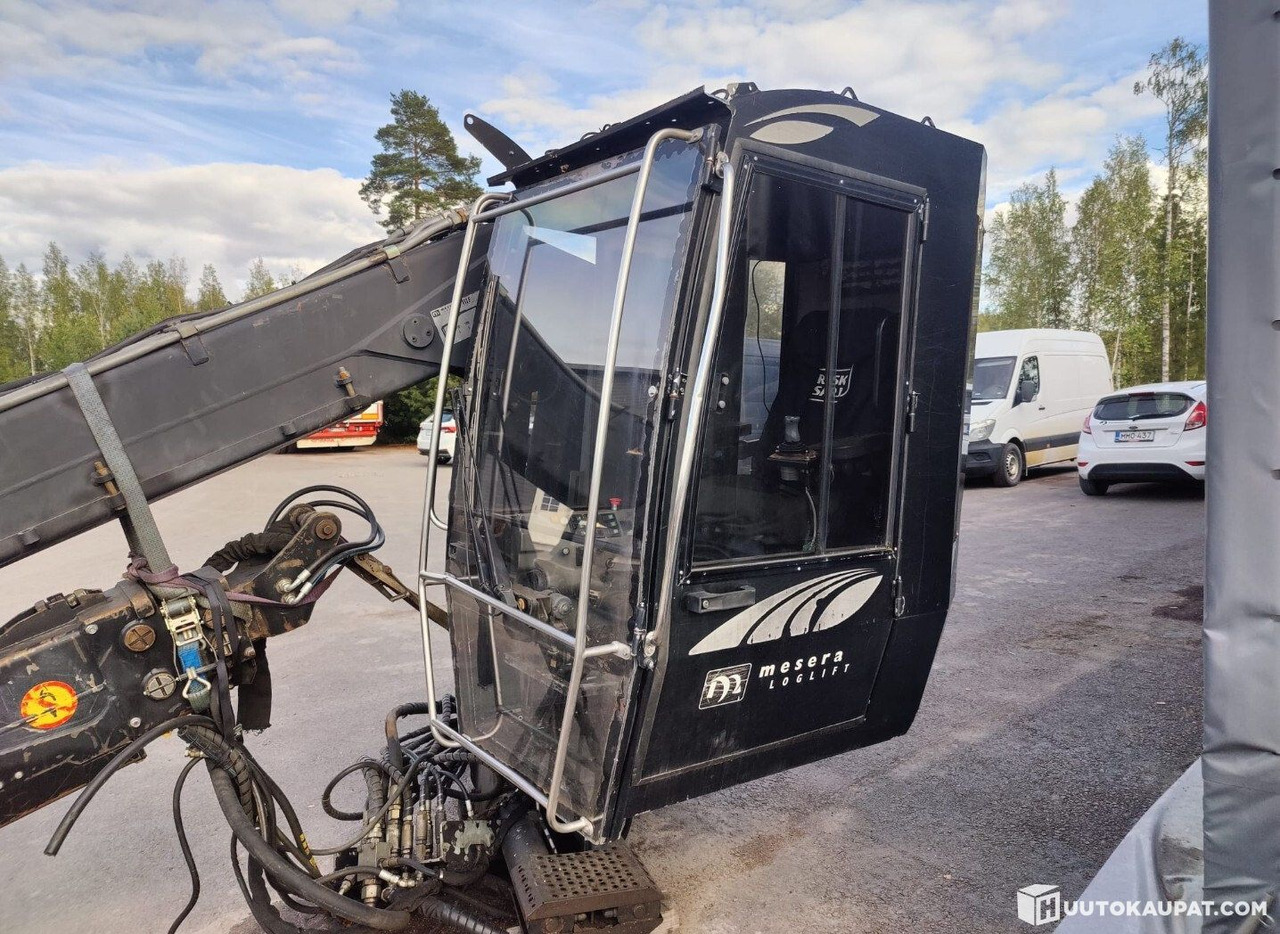 Loglift Mesera / Loglift F111FT Electrically operated log loader crane, 2011, 9,000 h, Hämeenlinna - Loader crane: picture 2 Loglift Mesera / Loglift F111FT Electrically operated log loader crane, 2011, 9,000 h, Hämeenlinna - Loader crane: picture 2