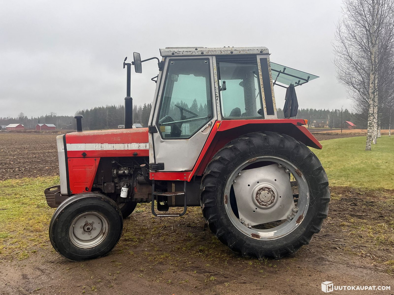 Massey Ferguson 675, tractor, 6,500 h, 1983, Hämeenlinna - Farm tractor: picture 4 Massey Ferguson 675, tractor, 6,500 h, 1983, Hämeenlinna - Farm tractor: picture 4