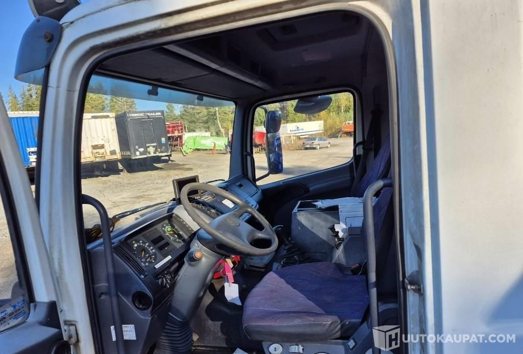Mercedes-Benz Atego 1223 umpikori+pl nostin, 2003, 323 000 km, Forssa - Box truck: picture 5 Mercedes-Benz Atego 1223 umpikori+pl nostin, 2003, 323 000 km, Forssa - Box truck: picture 5