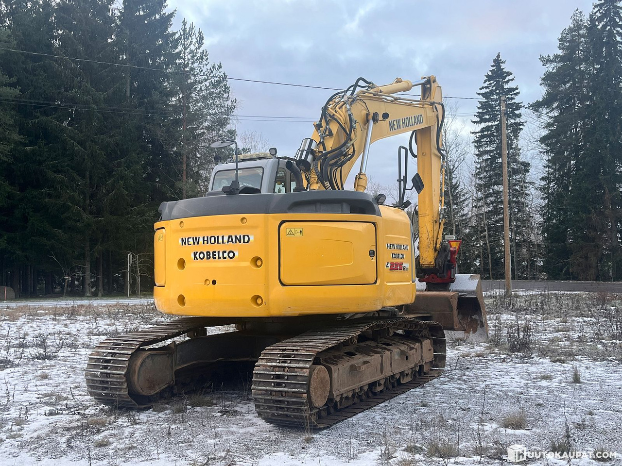 New Holland E225 BSR, kaivinkone pyörittäjällä, todella siistikuntoinen, 2009, Paimio - Crawler excavator: picture 4 New Holland E225 BSR, kaivinkone pyörittäjällä, todella siistikuntoinen, 2009, Paimio - Crawler excavator: picture 4