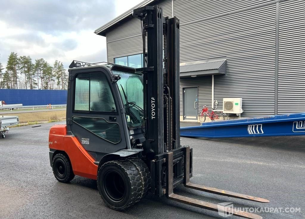 Toyota 52-8 FD JF 35, 2018, 5 800 h Trukki, Lieto - Diesel forklift: picture 4 Toyota 52-8 FD JF 35, 2018, 5 800 h Trukki, Lieto - Diesel forklift: picture 4