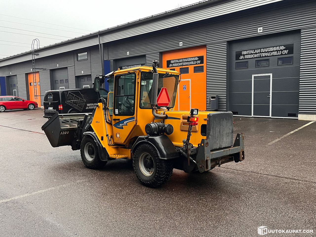 Wille 455B, property maintenance machine with extensive equipment, 2016, Vantaa - Compact loader: picture 4 Wille 455B, property maintenance machine with extensive equipment, 2016, Vantaa - Compact loader: picture 4