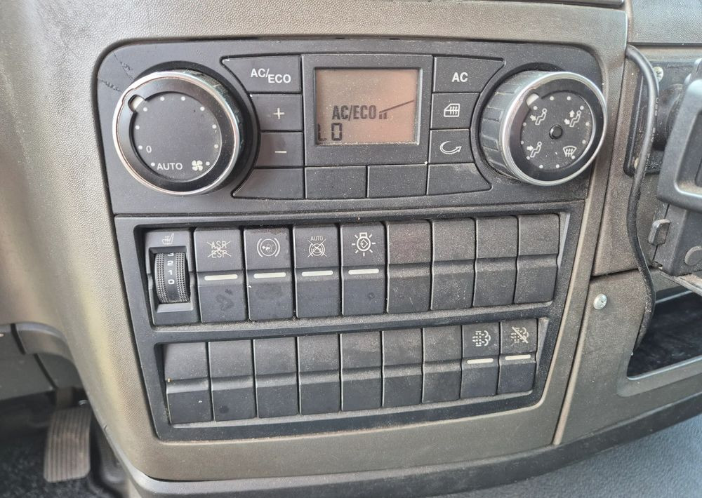 Box truck MAN TGM TGL 12.250 z Holandii KLIMA 7.2m AUTOMAT WINDA TOP CENA euro 6 nauka jazdy ESP ASR: picture 16 Box truck MAN TGM TGL 12.250 z Holandii KLIMA 7.2m AUTOMAT WINDA TOP CENA euro 6 nauka jazdy ESP ASR: picture 16