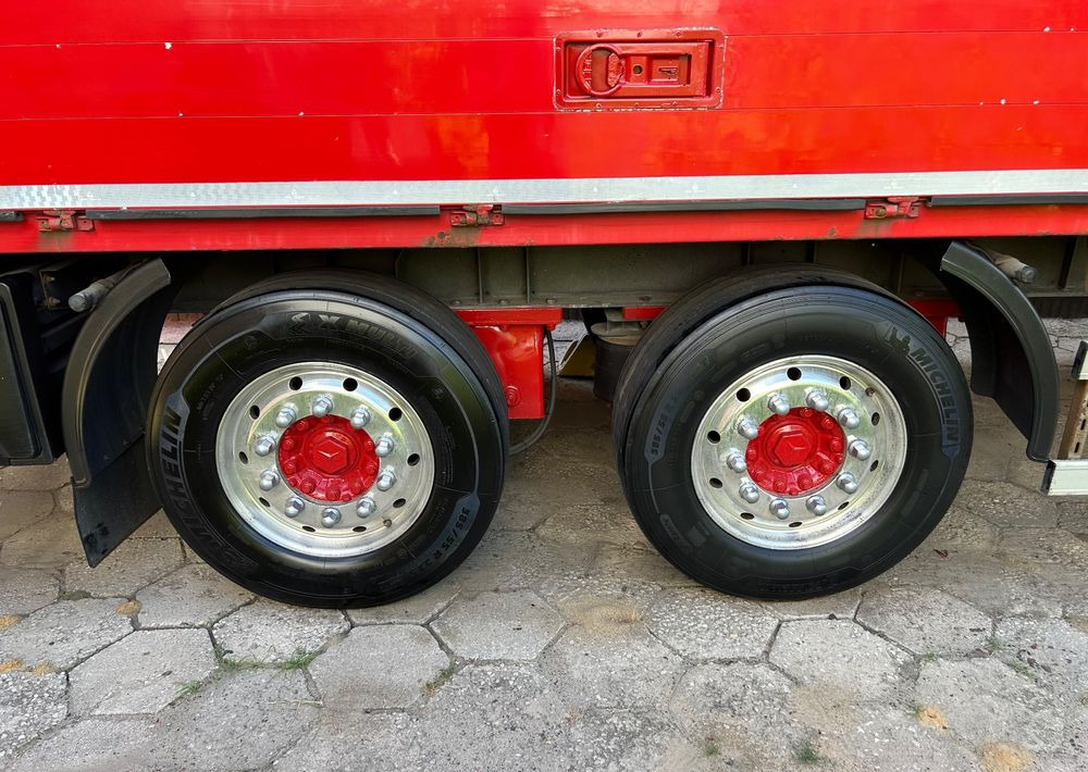 Schmitz Cargobull 7.7m OCYNK OSIE MERCEDES ALUFELGI KONTENER TANDEM NAPOJÓWKA OTWIERANY BOK DO NAPOJÓW STAN BDB - Beverage semi-trailer: picture 5 Schmitz Cargobull 7.7m OCYNK OSIE MERCEDES ALUFELGI KONTENER TANDEM NAPOJÓWKA OTWIERANY BOK DO NAPOJÓW STAN BDB - Beverage semi-trailer: picture 5