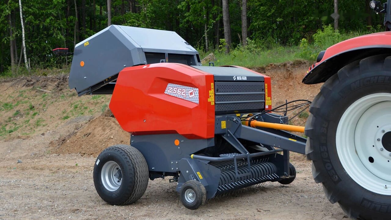 Metal-Fach Z562 - Round baler: picture 1 Metal-Fach Z562 - Round baler: picture 1