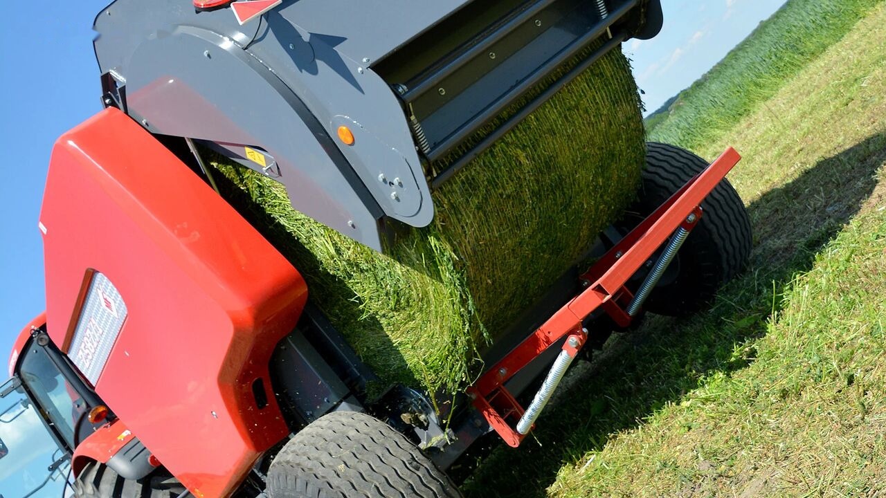 Metal-Fach Z587 - Round baler: picture 1 Metal-Fach Z587 - Round baler: picture 1