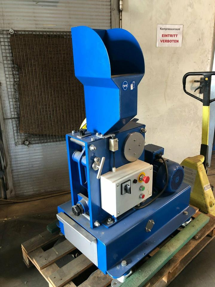 Backenbrecher JC 300 - Jaw crusher: picture 3 Backenbrecher JC 300 - Jaw crusher: picture 3
