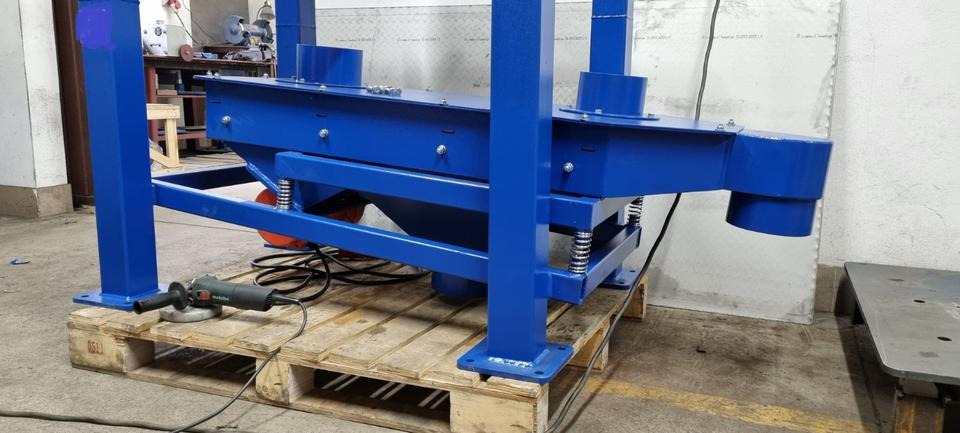 Siebmaschine SM 1 - Screener: picture 1 Siebmaschine SM 1 - Screener: picture 1