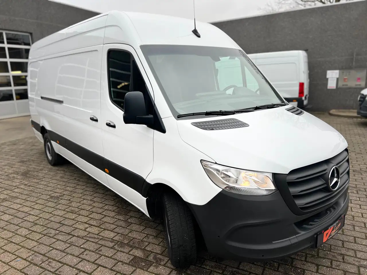 Mercedes-Benz Sprinter 317 L3H2 (36.500€ex)CAMERA | PTS | CARPLAY - Panel van: picture 4 Mercedes-Benz Sprinter 317 L3H2 (36.500€ex)CAMERA | PTS | CARPLAY - Panel van: picture 4