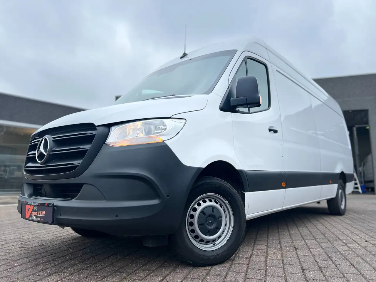 Mercedes-Benz Sprinter 317 L3H2 (38.250ex) 3.5T SLEEP|CARPLAY|CAMERA|PTS - Panel van: picture 2 Mercedes-Benz Sprinter 317 L3H2 (38.250ex) 3.5T SLEEP|CARPLAY|CAMERA|PTS - Panel van: picture 2