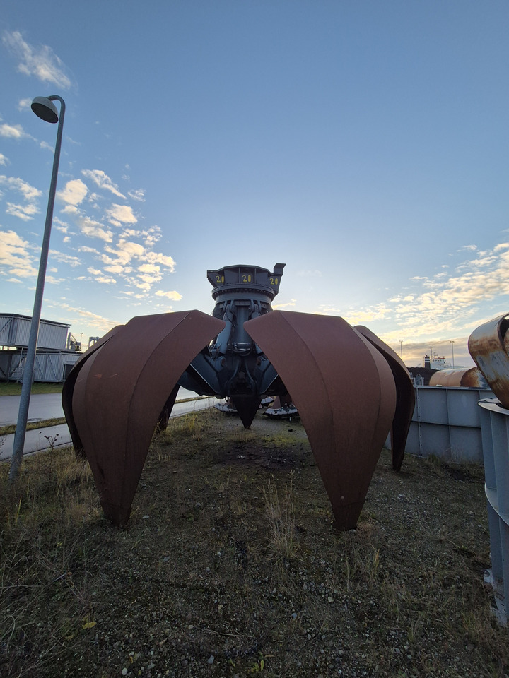 Peiner SMAG HMG.39-S - Grapple for Port equipment: picture 1 Peiner SMAG HMG.39-S - Grapple for Port equipment: picture 1