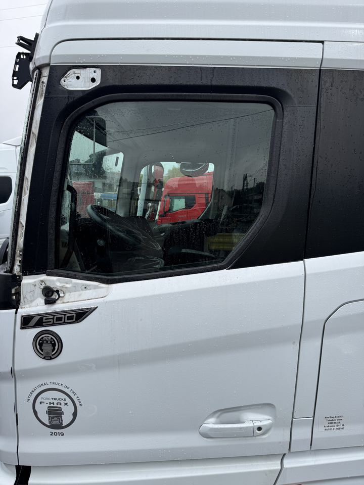 Ford F-Max 500 - Door and parts: picture 1 Ford F-Max 500 - Door and parts: picture 1