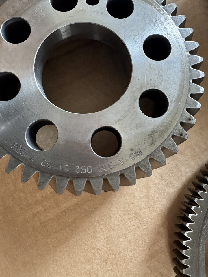 Mercedes-Benz Atego III E6 OM934LA Mercedes-Benz Atego III E6 - Camshaft for Truck: picture 4 Mercedes-Benz Atego III E6 OM934LA Mercedes-Benz Atego III E6 - Camshaft for Truck: picture 4