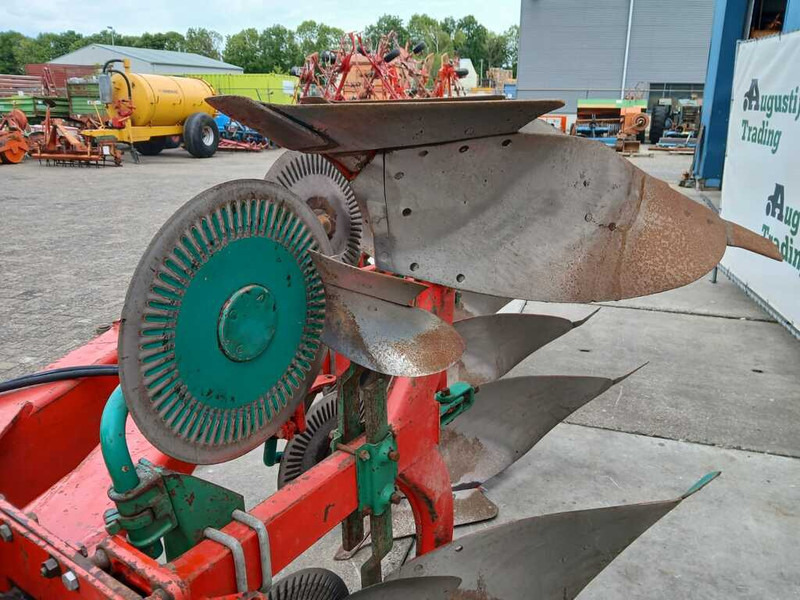 Kverneland - Plow: picture 4 Kverneland - Plow: picture 4