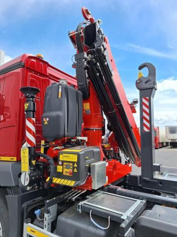 Mercedes-Benz Arocs 1827 L - Hook lift truck, Crane truck: picture 4 Mercedes-Benz Arocs 1827 L - Hook lift truck, Crane truck: picture 4