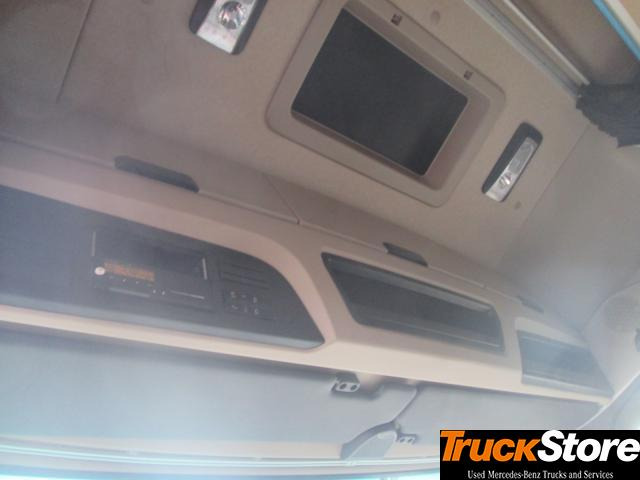 Tractor unit Mercedes-Benz Actros 1845 LS nRL: picture 9