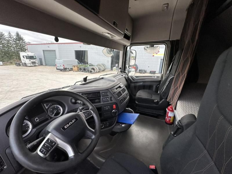 Tractor unit DAF XF 530: picture 7
